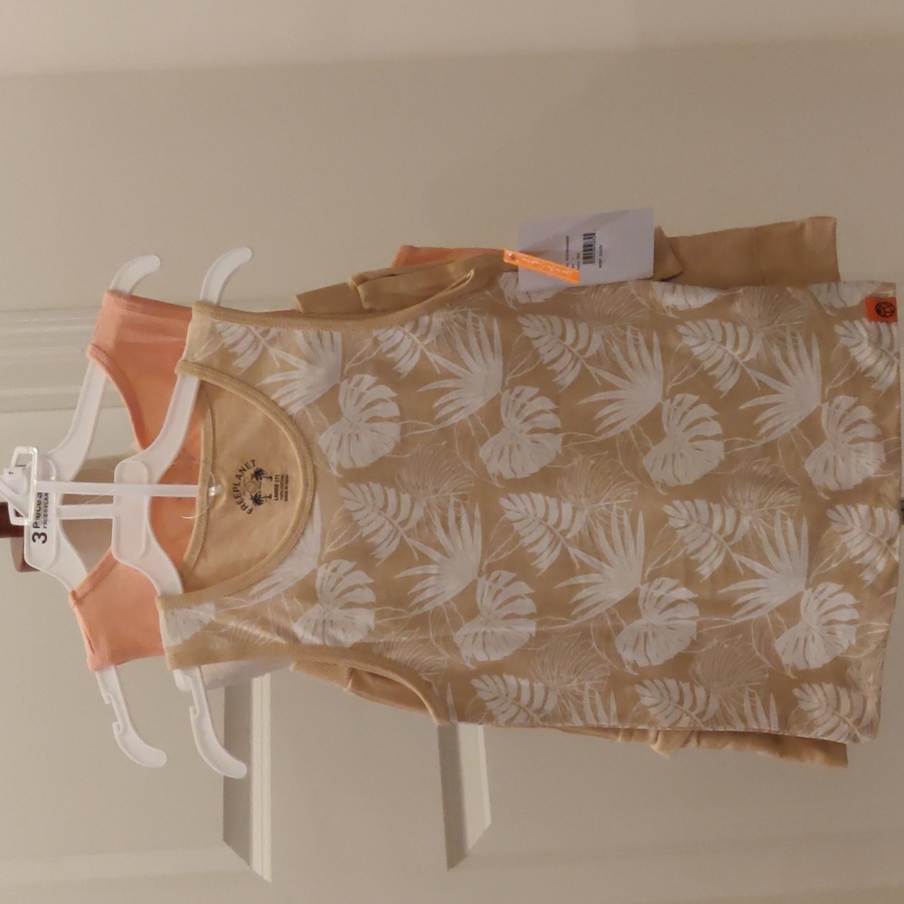New! Free Planet Cream Sleeveless 2 Tank Tops & Shorts 3 Pc Set Sz 7